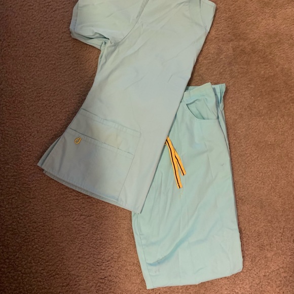 WONDERWINK SCRUBS - Picture 2 of 4